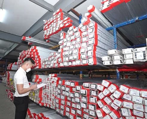 Đóng gói và kho thành phẩm